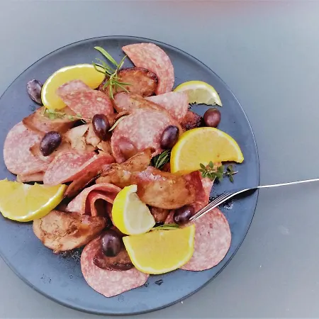 埃里奥珀里斯精品酒店 3*