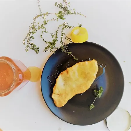 埃里奥珀里斯精品酒店