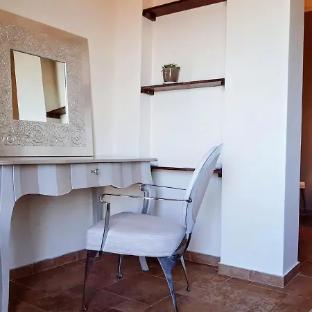 埃里奥珀里斯精品酒店 阿里奥波利斯