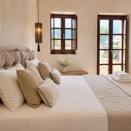 Areos Polis Boutique Отель 3*