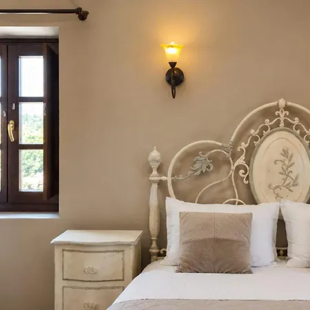 Areos Polis Boutique 3* Ареополис