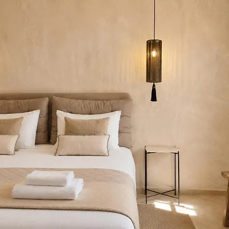 Areos Polis Boutique 3*