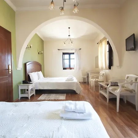 埃里奥珀里斯精品酒店 3* 阿里奥波利斯