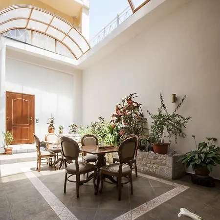 埃里奥珀里斯精品酒店 酒店