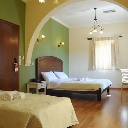 埃里奥珀里斯精品酒店 3* 阿里奥波利斯