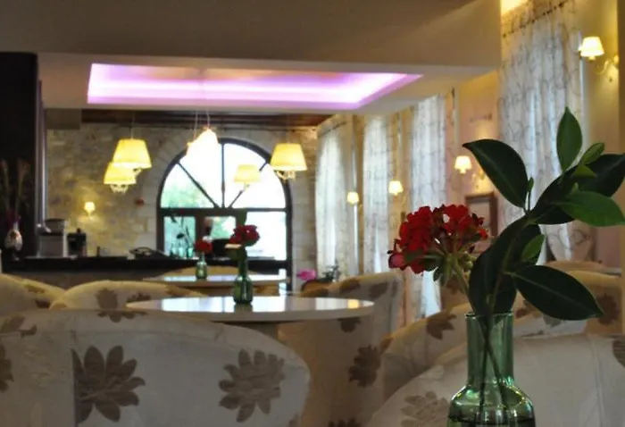 Areos Polis Boutique 3*