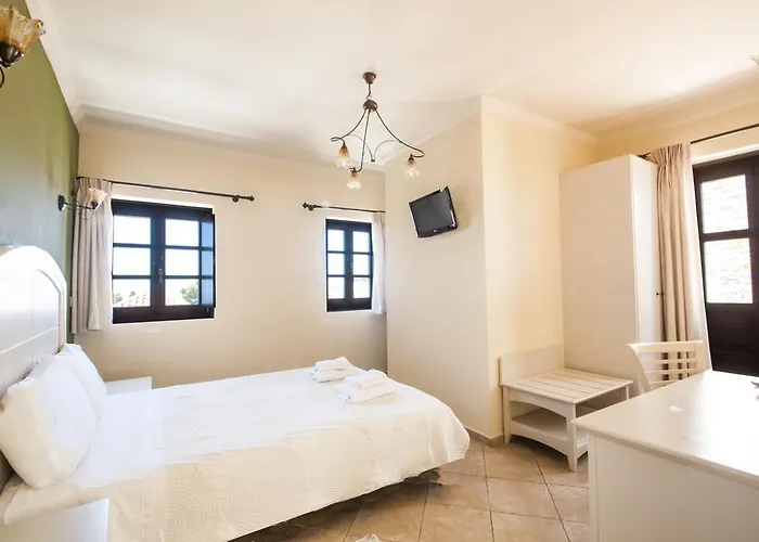 Areos Polis Boutique Hotell