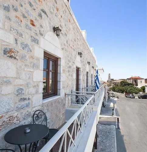 Otel Areos Polis Boutique 3*