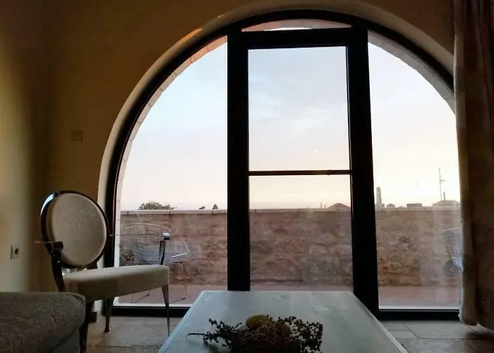 Hotell Areos Polis Boutique 3*